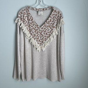Three Bird Nest Giraffe Print Fringed V-Neck Sweater